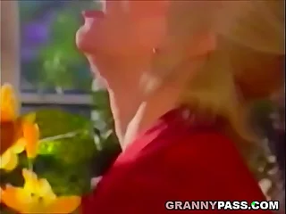 4154 mature woman porn videos